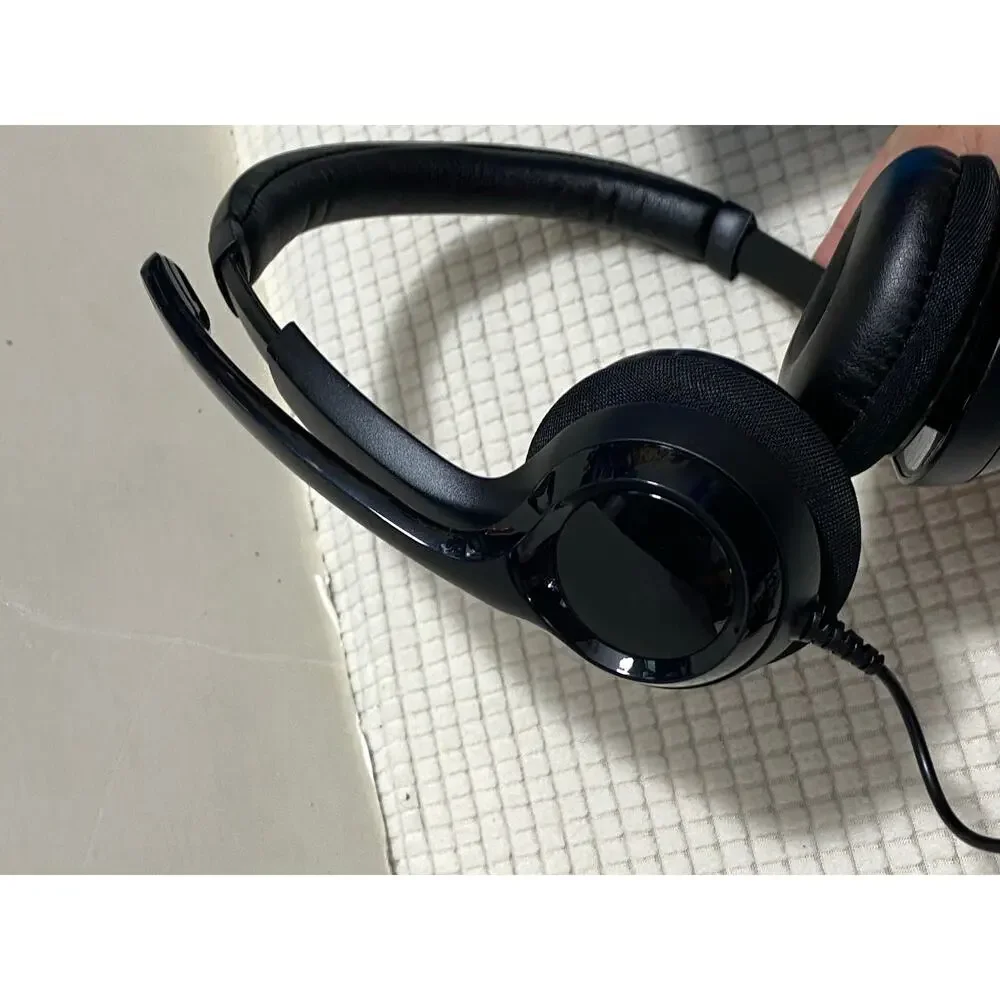 Logitech H390 USB Wired Noise Canceling Headset Black